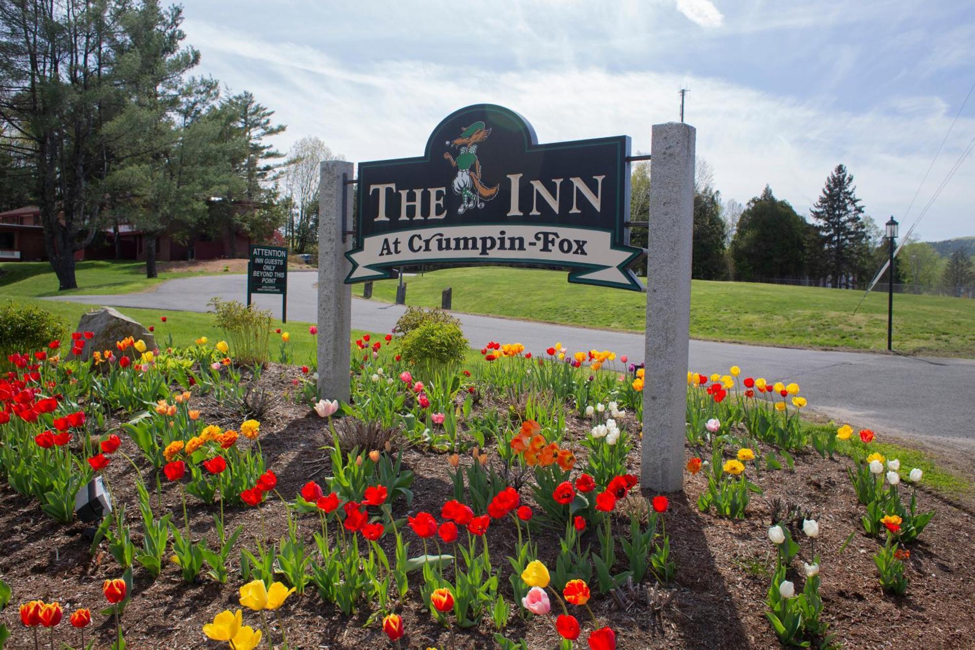 The Inn At Crumpin-Fox Bernardston Exterior photo